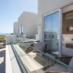 Lambis Studios & Apartments