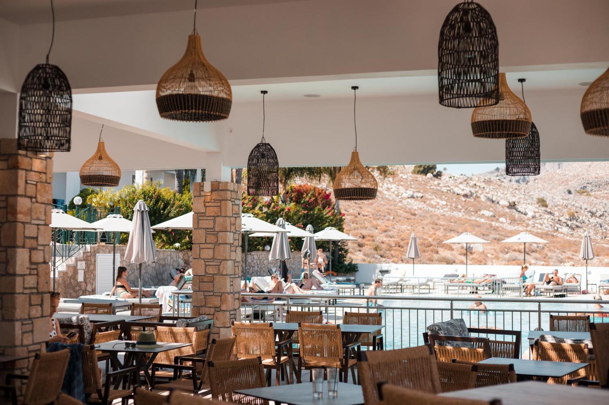 Lambis & Aparthotel